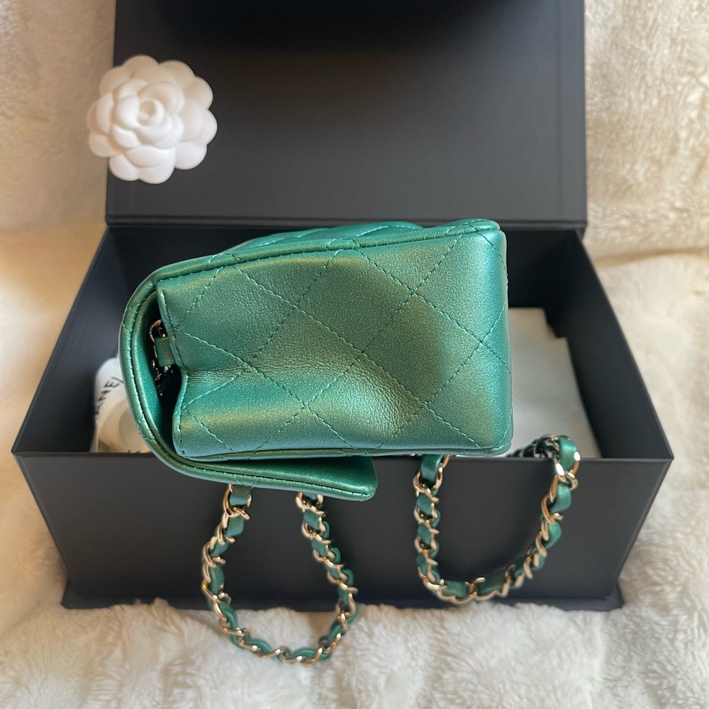 Chanel Mini Rectangular iridescent - Picture 10 of 11